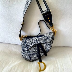 CHRISTIAN DIOR
2021 Saddle Bag w/ Tags